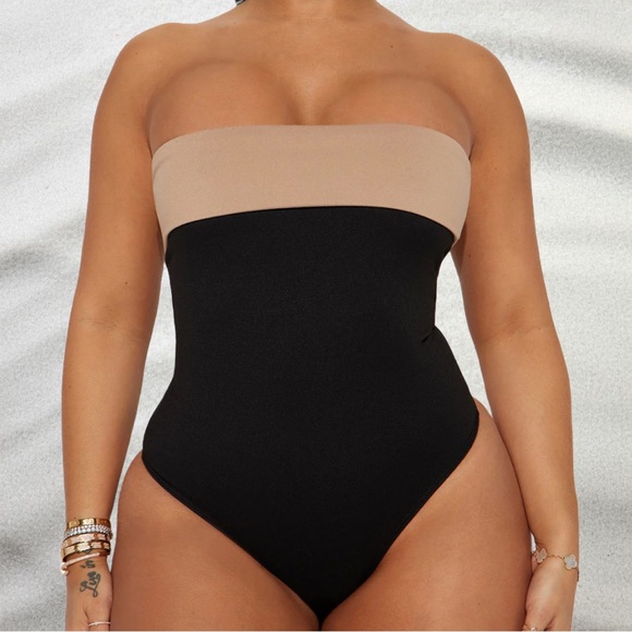 Fashion Nova Tops - Sexy Black Stretchy Sleeveless Tube Top Bodysuit / Size Small NWOT